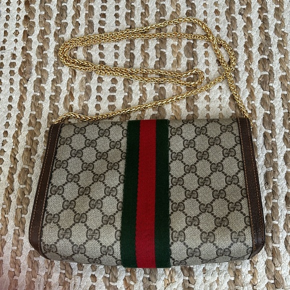 Authentic Gucci Ophidia GG Clutch in Good Condition - Picture 6 of 16